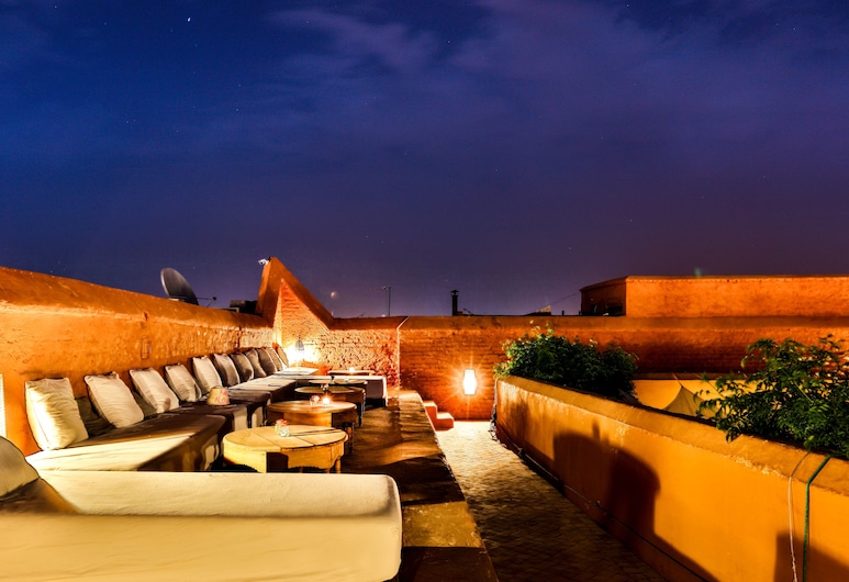 https://www.anloya.com/wp-content/uploads/2020/09/riad-al-jazira-marrakech.jpg